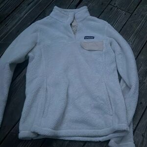 White Patagonia sweatshirt